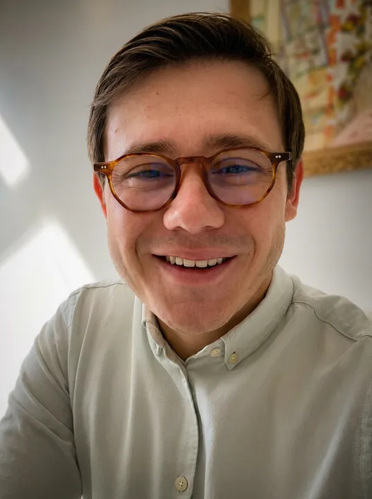 Kevin E. Eger — Íntegros